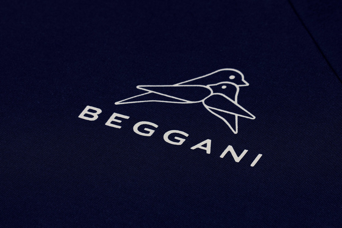 Men's Long-sleeved T-shirt with a contrasting Logo