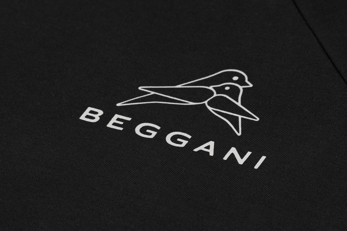 Sweatshirt with a contrasting logo print
